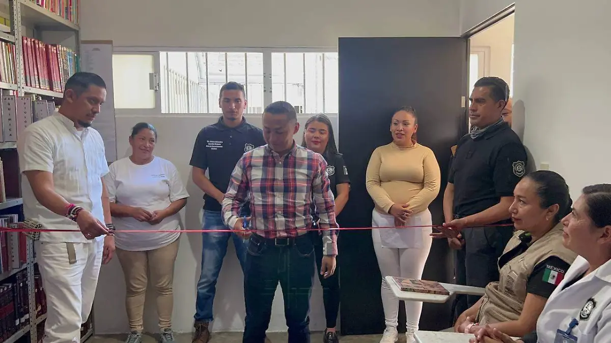 Inauguran biblioteca en penal de Zamora